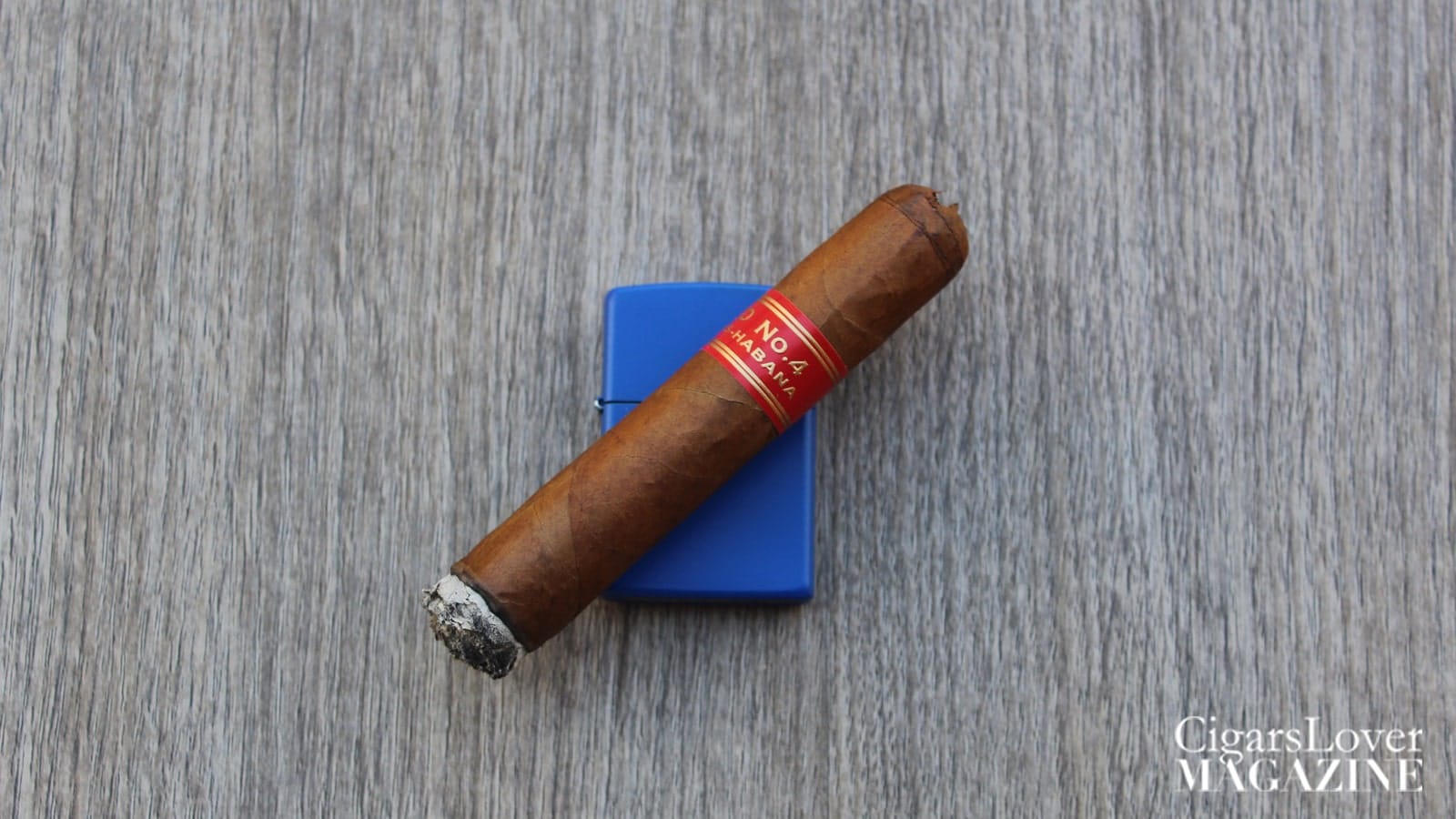 Partagas Serie D n. 4 Tubo