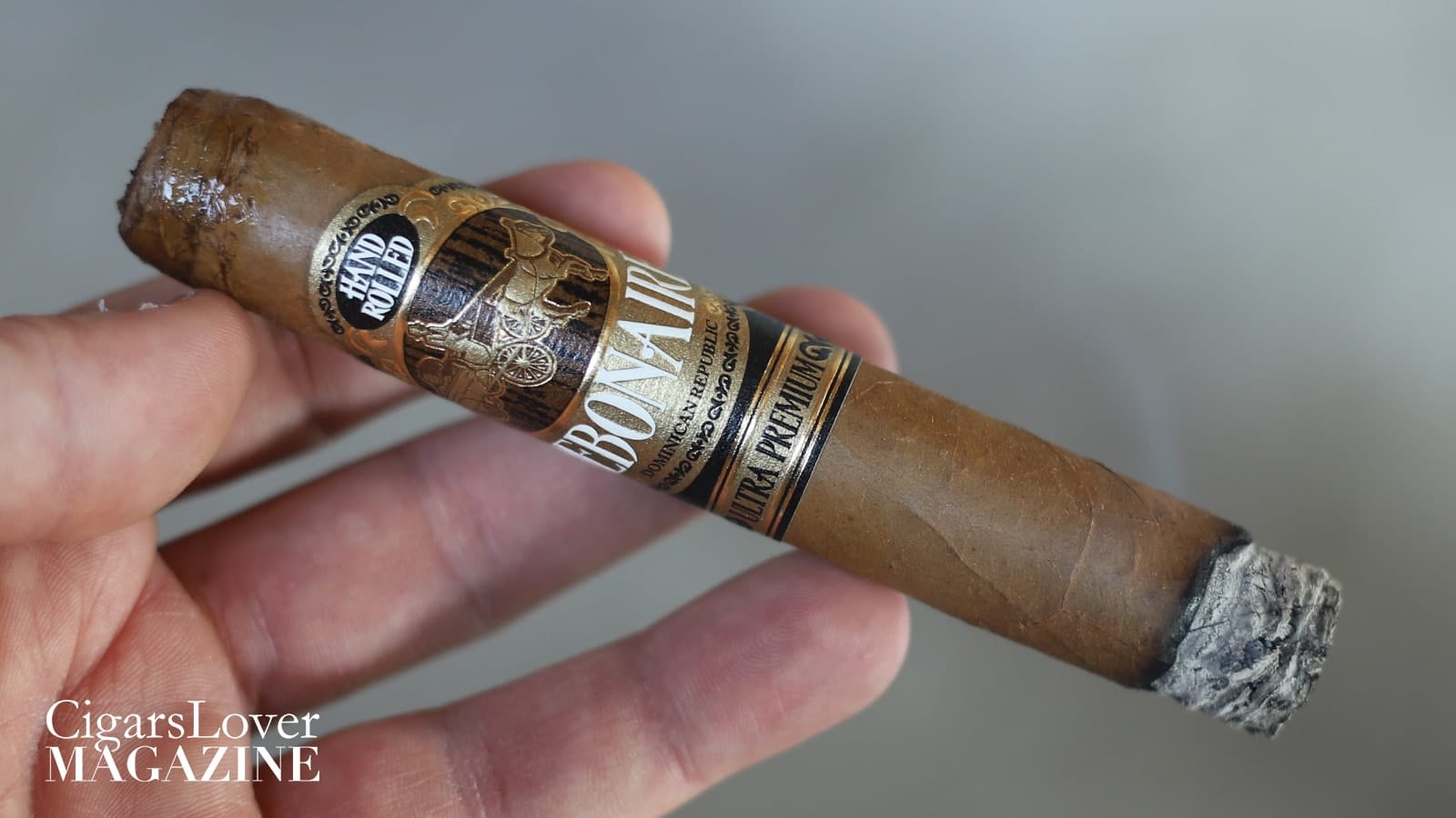 Debonaire Robusto