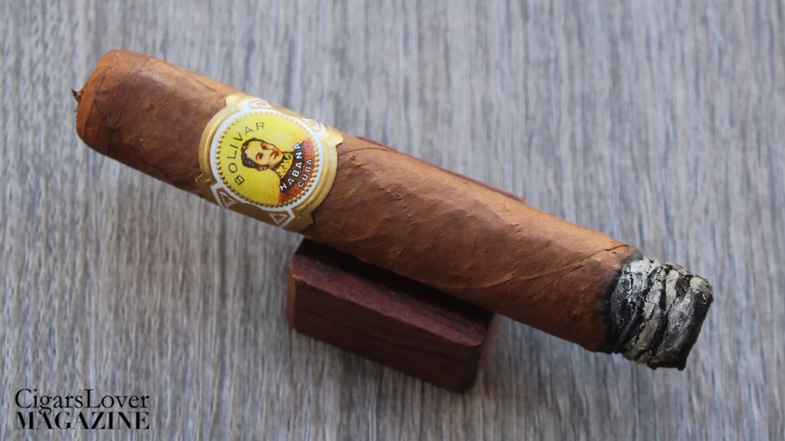 Bolivar Royal Corona