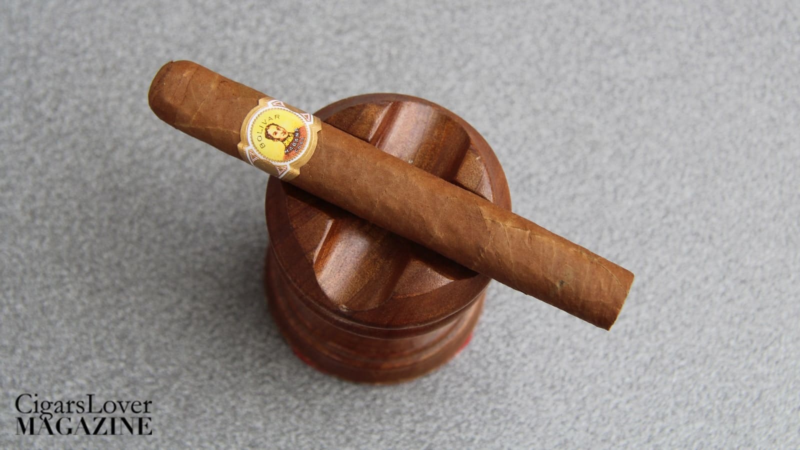 Bolivar Petit Corona