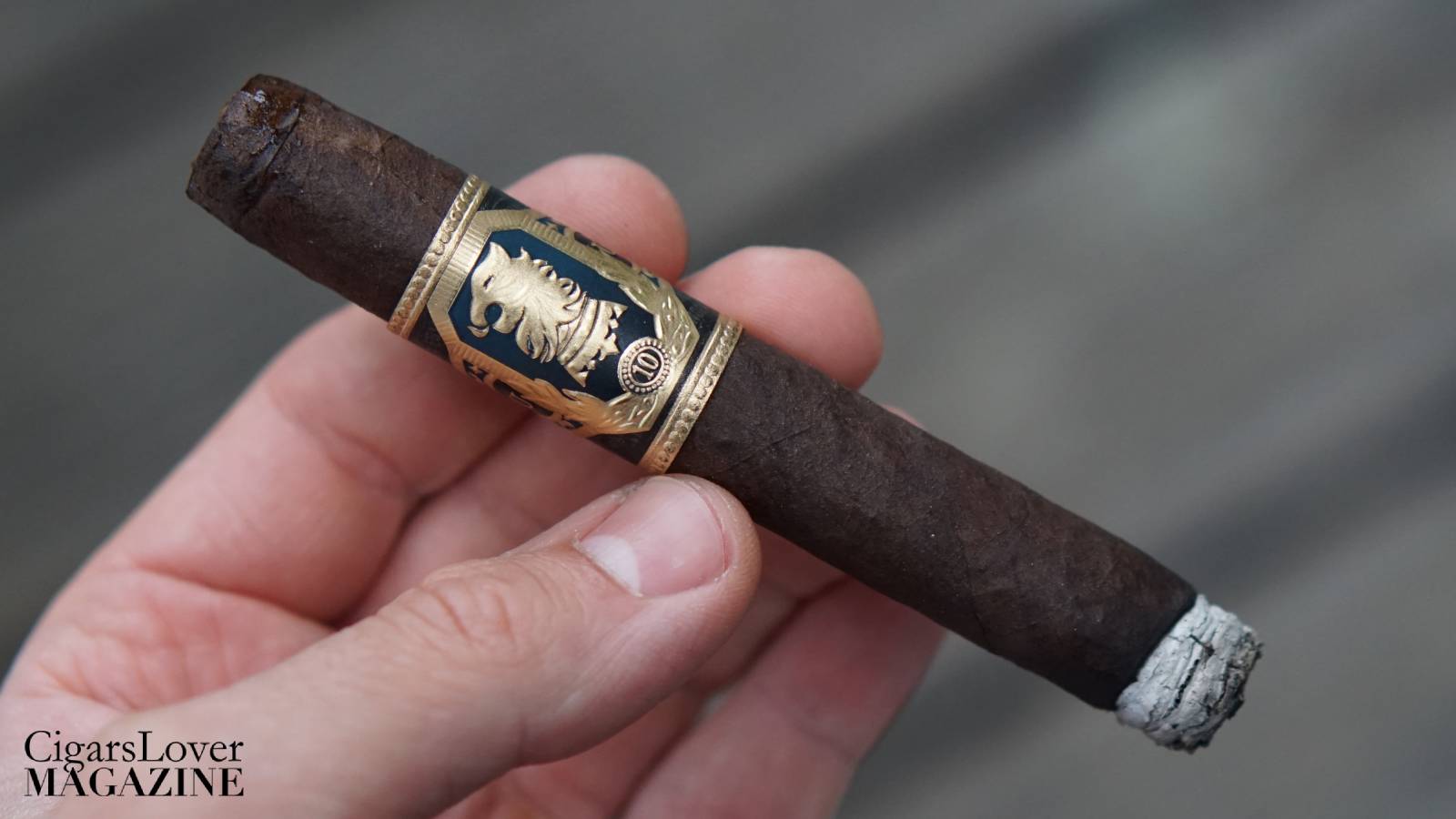 Undercrown 10 Corona Viva